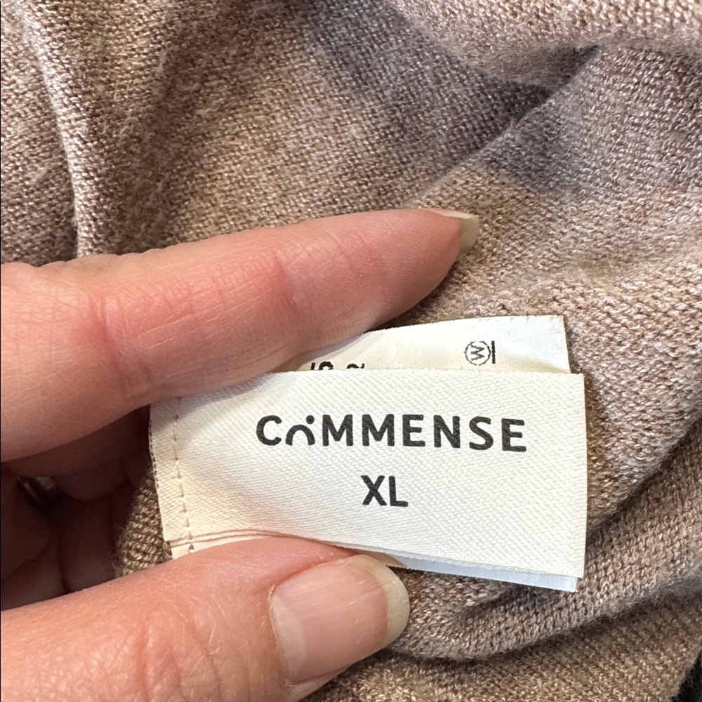 Commense Collared‎ Sweater - Picture 5 of 6
